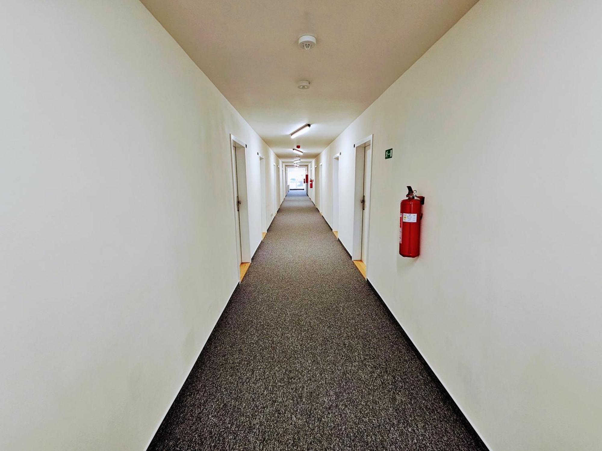 Lejlighed Live-inn Hotel-style 5 Apartments, 20 Mins To Centre, Gym, Reception, Free Parking, Lift, Roof Terrace & Game *