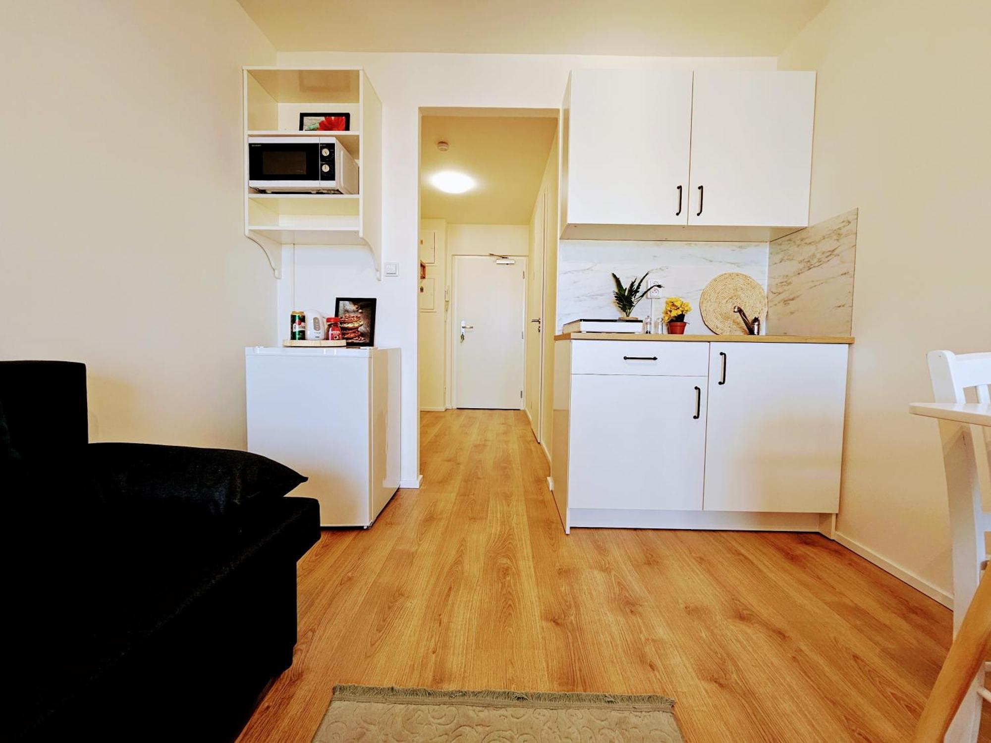 Live-inn Hotel-style 5 Apartments, 20 Mins To Centre, Gym, Reception, Free Parking, Lift, Roof Terrace & Game Lejlighed *