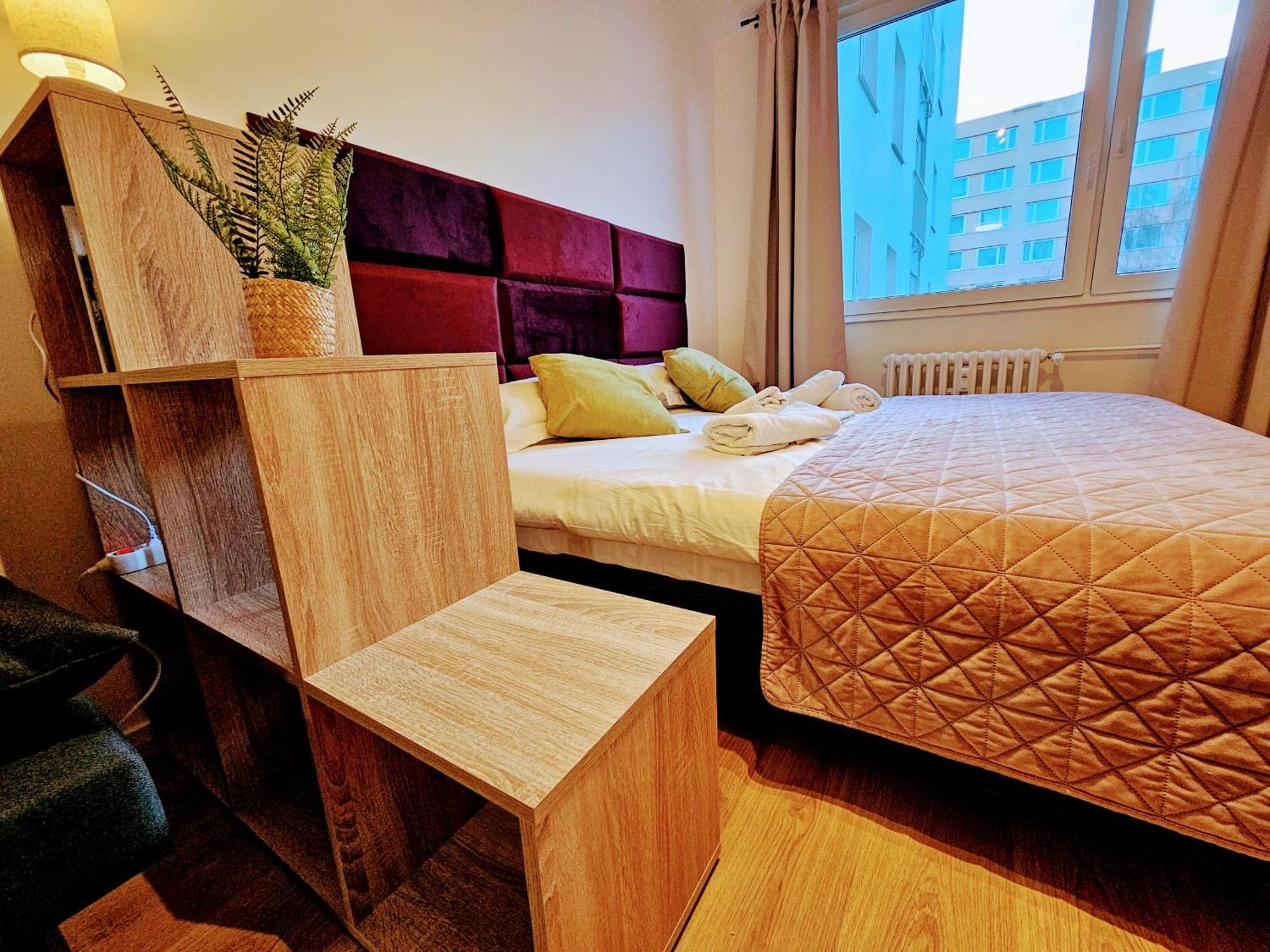 Lejlighed Live-inn Hotel-style 5 Apartments, 20 Mins To Centre, Gym, Reception, Free Parking, Lift, Roof Terrace & Game